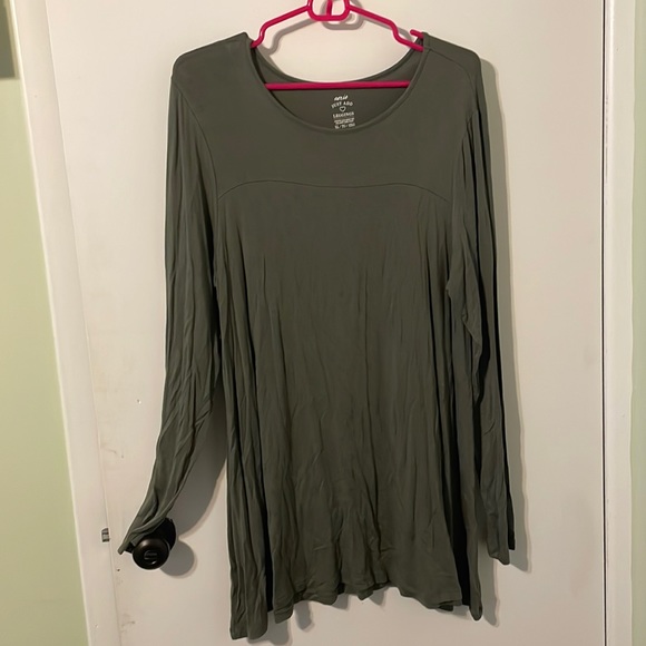 aerie Tops - Green Shirt/Dress